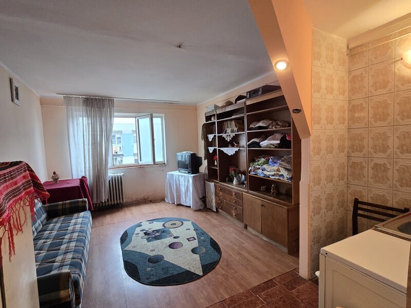 Bacau De vanzare garsoniera de buget Strada Condorilor, (uzina Aerostar).