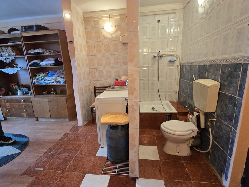 Bacau De vanzare garsoniera de buget Strada Condorilor, (uzina Aerostar).